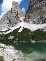Lago di Lagazuoi mit Forcella del Lago
